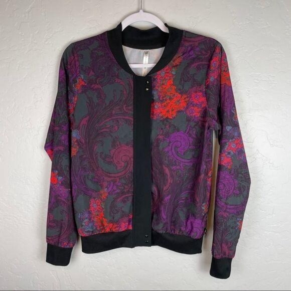 Fabletics Ithaca Jacket Romantic Print Bomber Zip Front Athleisure Women's Small - Picture 4 of 13